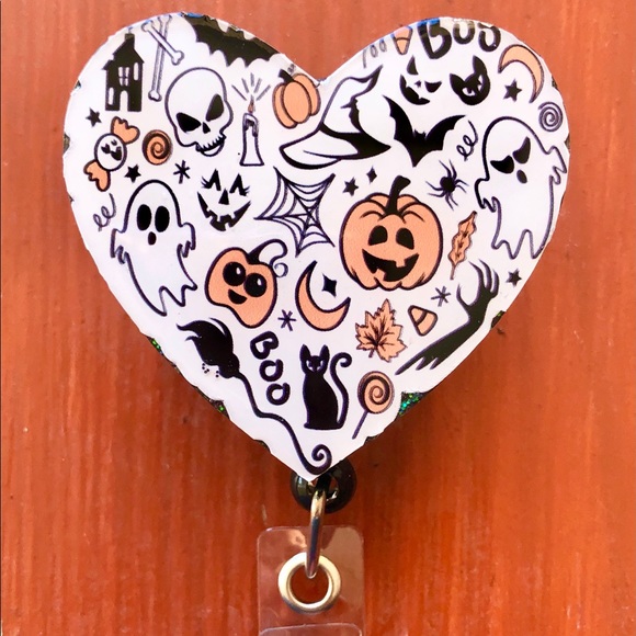 Halloween heart Badge Reel - Picture 1 of 4